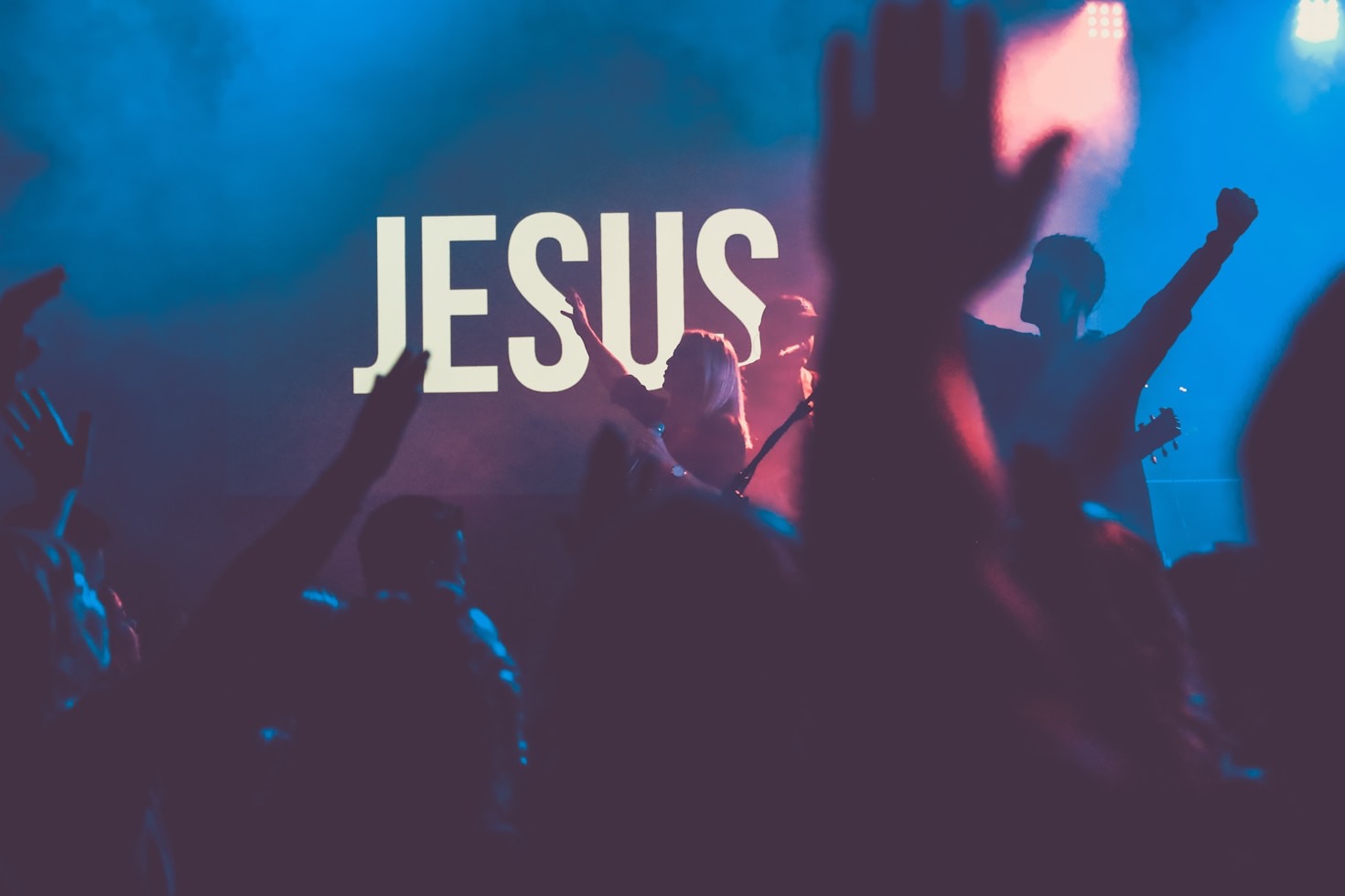 El impacto de las conferencias en la comunidad cristiana